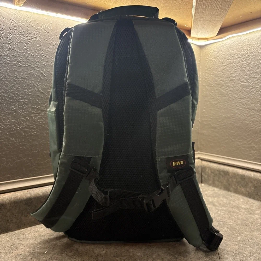 Lew's 3700 Sling Tackle Bag Fishing Tactical Green American Hero Very Good Cond.